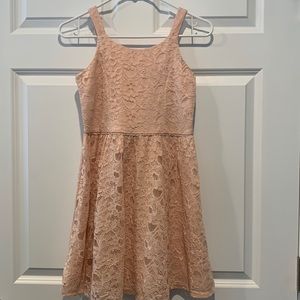 Girls Peach Color Lace Party Dress. size L(10/12) NWT